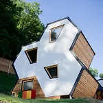 Beeland Skok * Mozirje