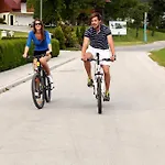 Beeland Skok Apartment