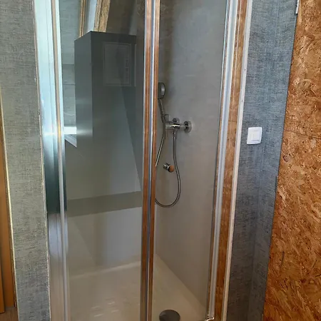 Beeland Skok Apartamento