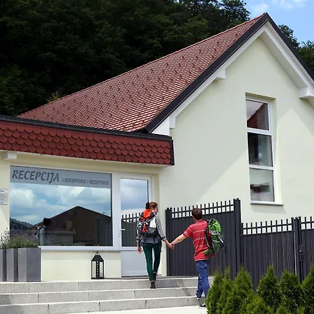 Beeland Skok