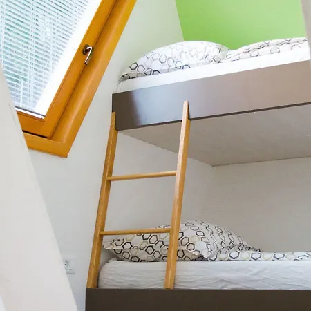 Apartamento Beeland Skok