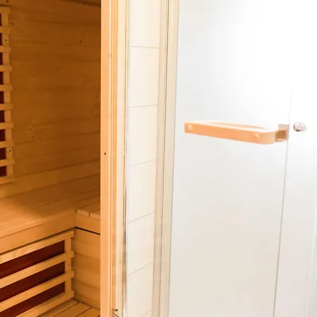 Beeland Skok Апартаменты *