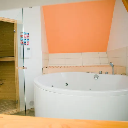 Beeland Skok * Mozirje