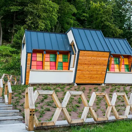 Beeland Skok * Mozirje