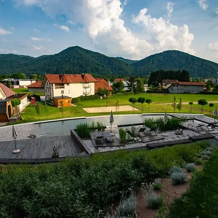 Beeland Skok *