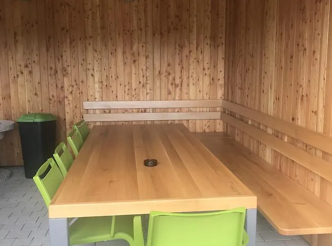 Beeland Skok * Mozirje